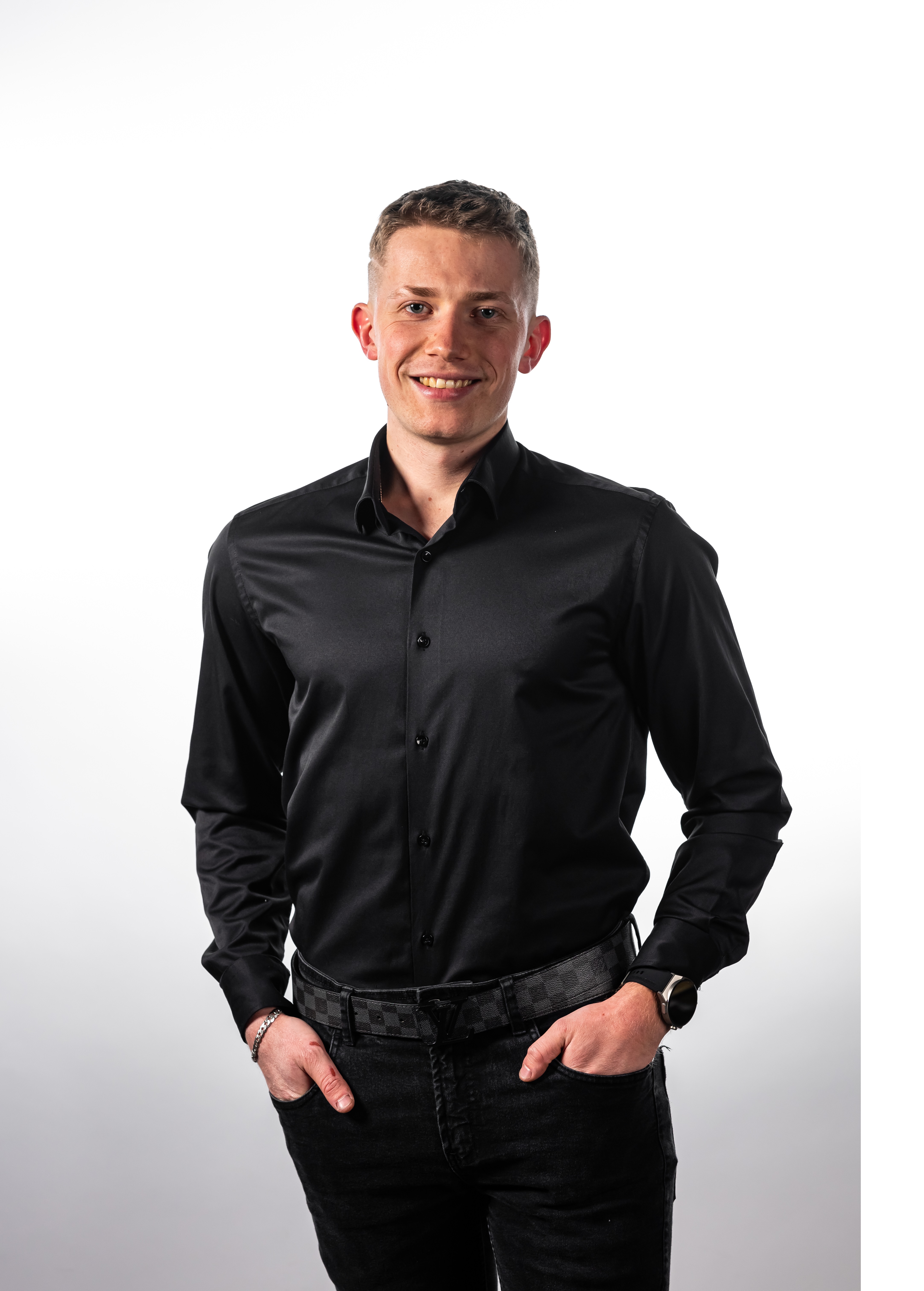 Szymon Bujakiewicz – specjalista elektryk i automatyk BeTaVoltTech